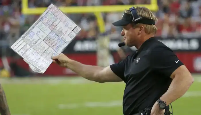 What Does An Offensive Coordinator Do? Explained